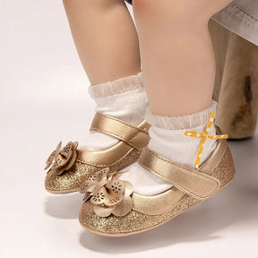 Sapato Bebê Princesa com Laço Dourado Antiderrapante - Estrela Kids