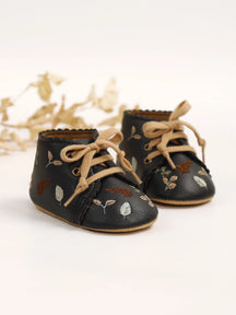 Botinhas Antiderrapantes de Veludo para Bebês - Estrela Kids